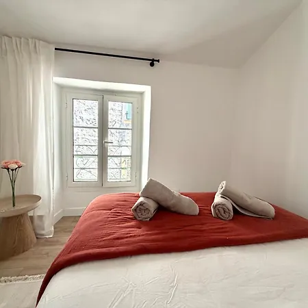 Napoleon Apartment *